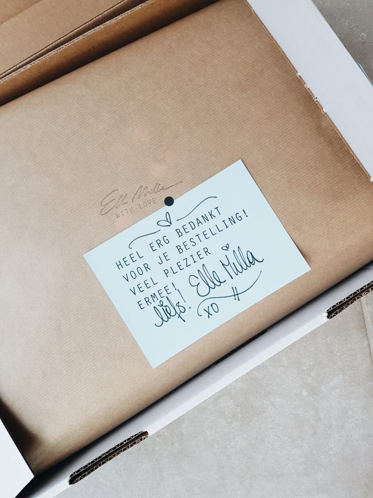 UNBOXING : ELLE MILLA