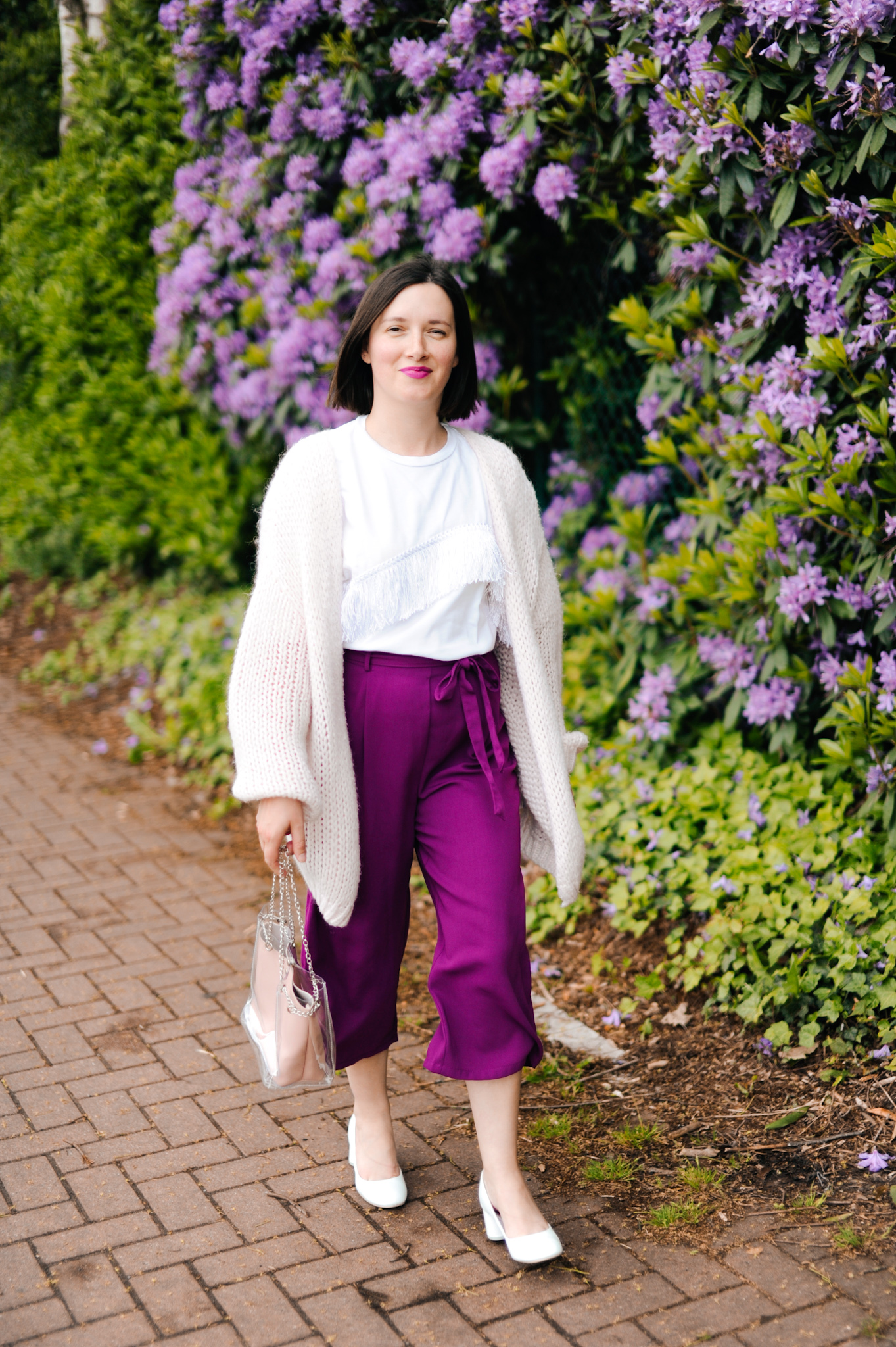 HOE COMBINEER JE PAARS IN JE OUTFIT ?